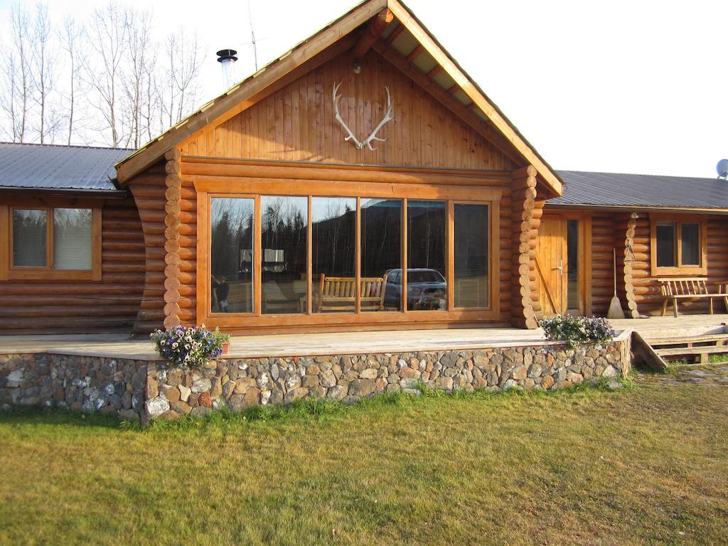Folding Mountain B & B Fort Nelson Δωμάτιο φωτογραφία